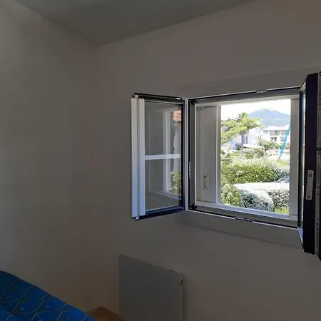 Appartement Port T2 50 M A Pieds *