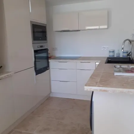 Appartement Port T2 50 M A Pieds